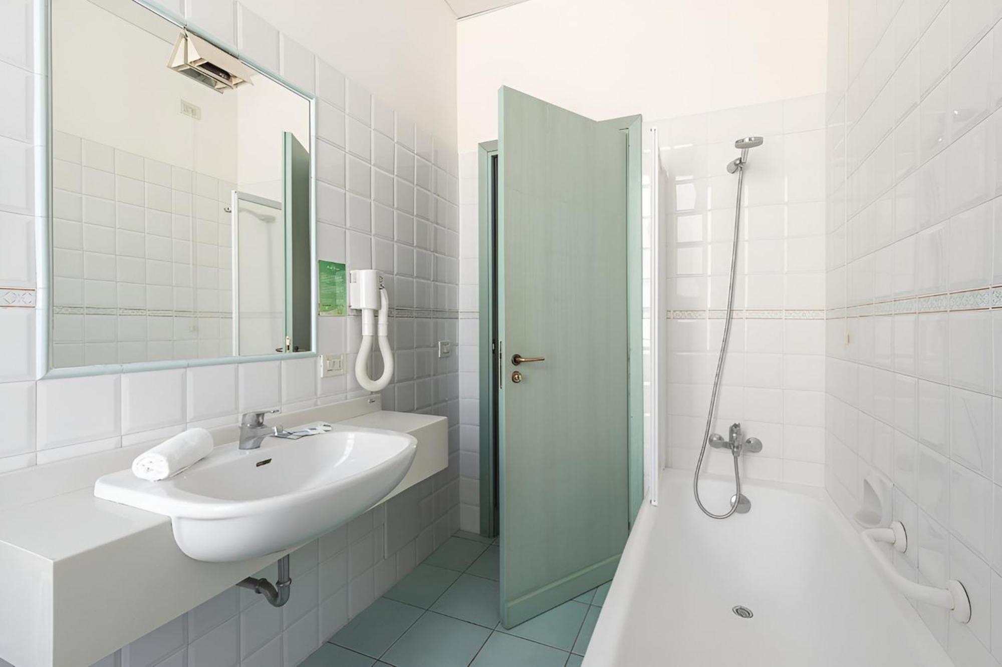 Hotel Serapo Гаета Екстер'єр фото