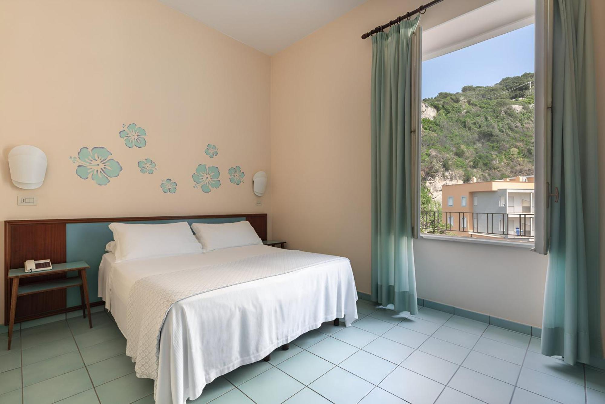 Hotel Serapo Гаета Екстер'єр фото
