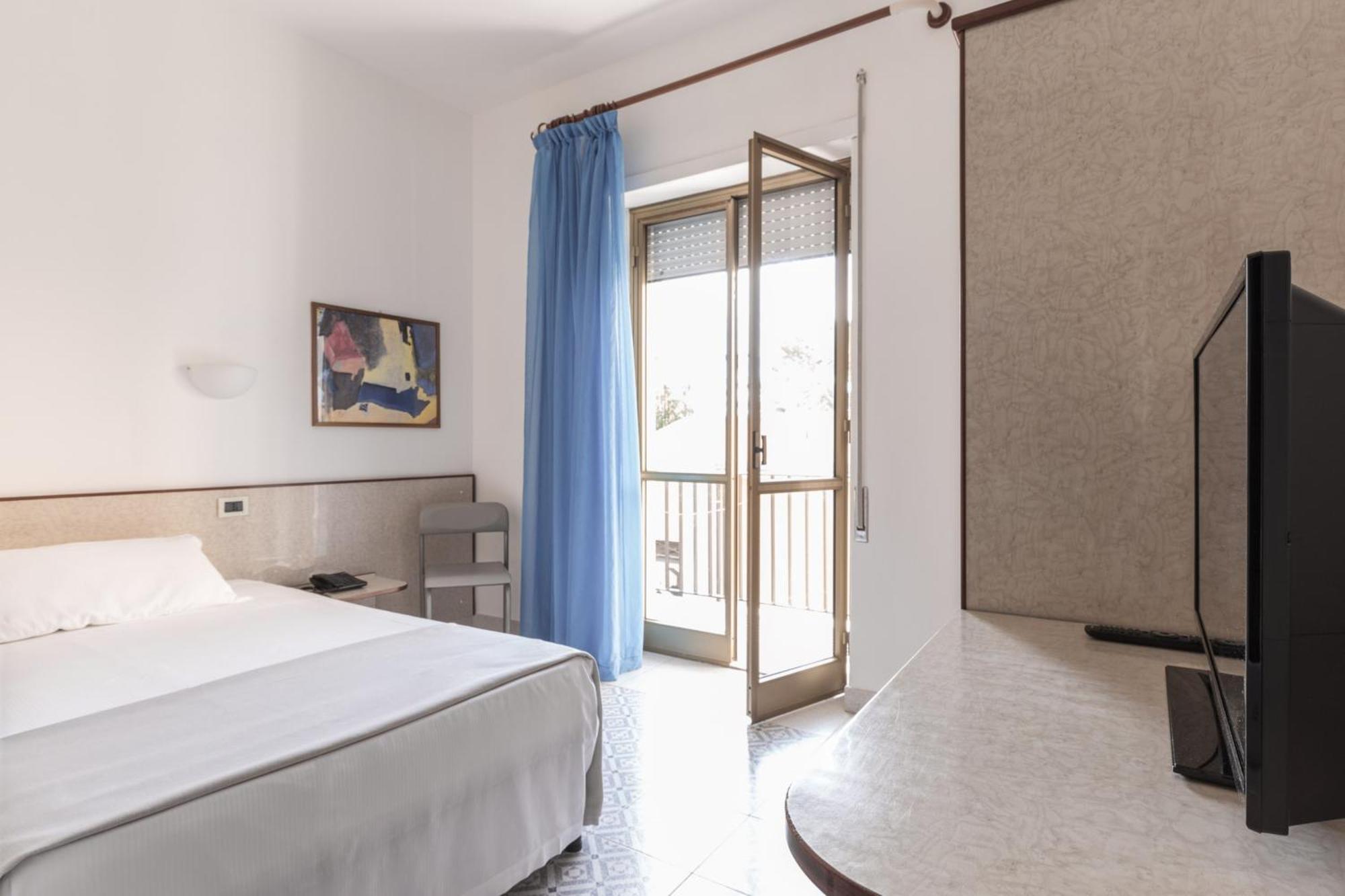 Hotel Serapo Гаета Екстер'єр фото